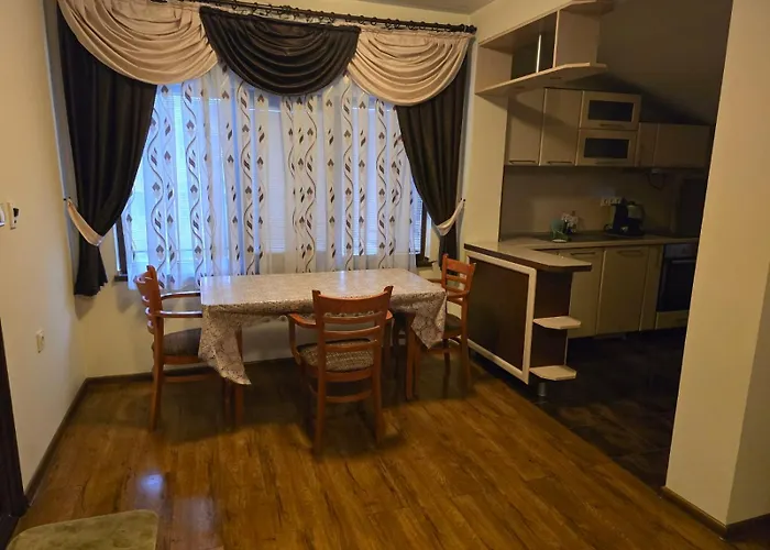 за гости дани Apartment *